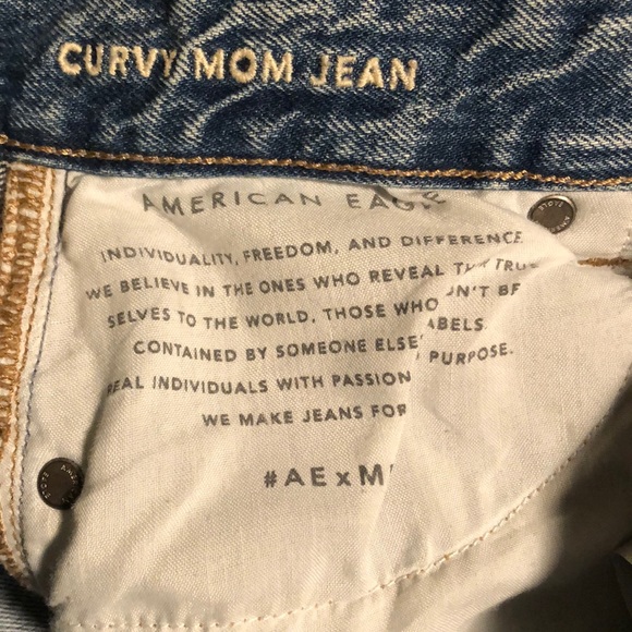 American Eagle curvy mom jean - Picture 5 of 7